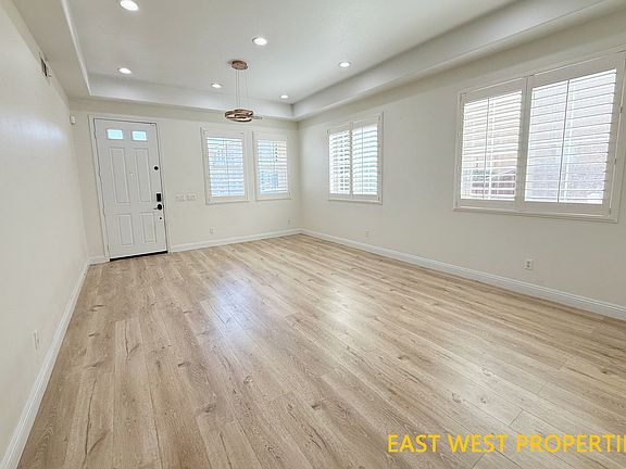 4th image of 3012 N Spicewood St