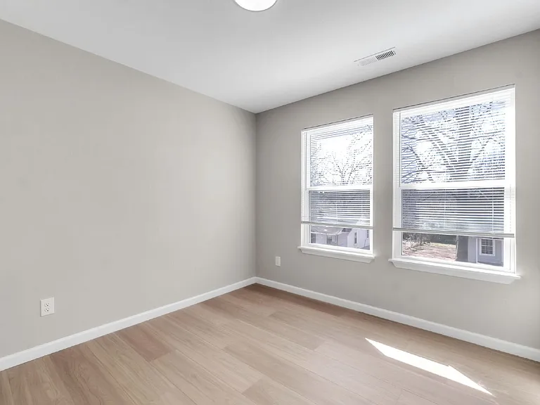 253 Woodruff St — Photo 18