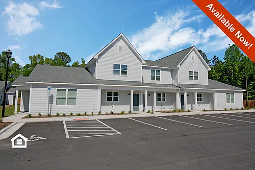 The Pinnacle Townhomes Photo 1