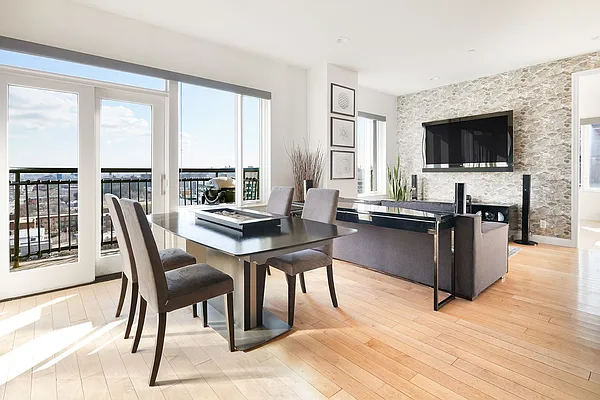 Sold by Compass | media 1