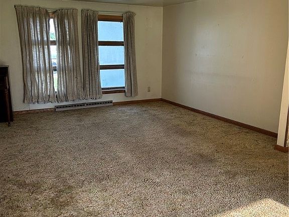3rd image of 21 Hazel Ave