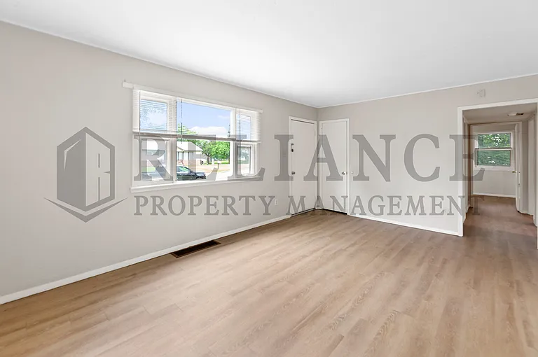 2450 N Prince St — Photo 6