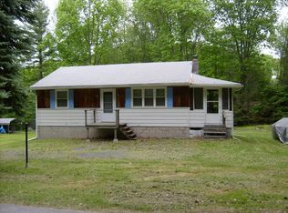 Dirk Rd, Tafton, PA 18464