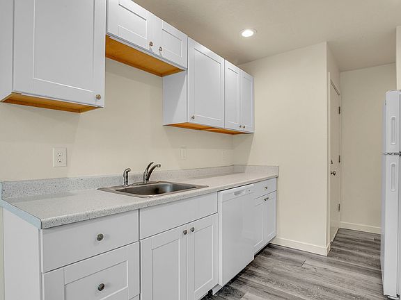 4th image of 441 SE 111th Ave #160-477
