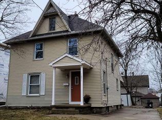 1371 Columbia Ave NE, Grand Rapids, MI 49505