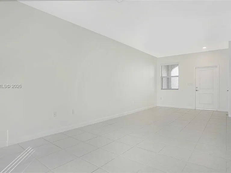 2676 SE 12th St #2676 — Photo 15