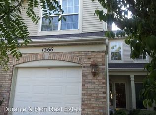 1366 Longchamps Ct, Grayslake, IL 60030