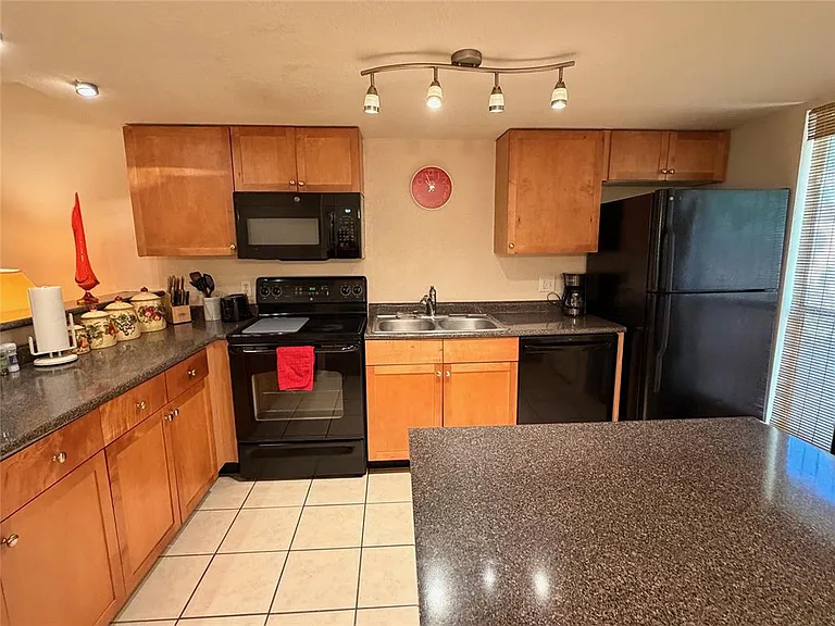 1810 NW 23rd Blvd #137 — Photo 4