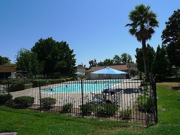 2nd image of 7730 La Mancha Way
