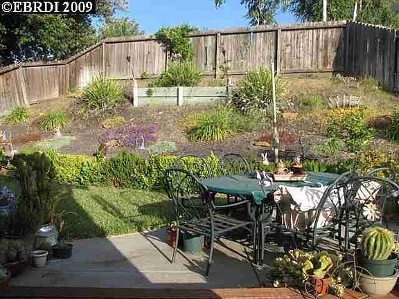 3rd image of 4001 Rockford Dr
