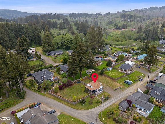 3rd image of 5093 NE 49th St