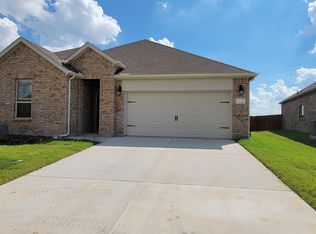 10422 Thunderwood Dr, Aubrey, TX 76227