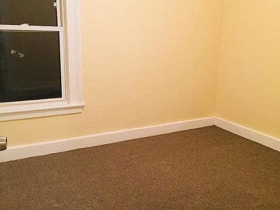 5th image of 221 Greenwich Ave