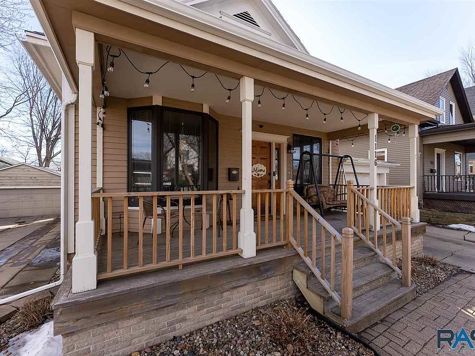 1116 S Center Ave, Sioux Falls, SD 57105 Zillow