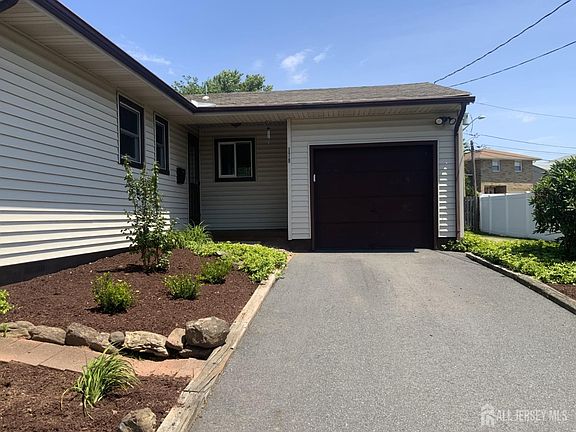 2nd image of 178 Willow St