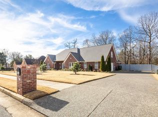 2705 Morning Sun Rd, Cordova, TN 38016