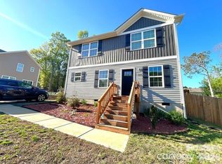 606 E Carpenter St, Dallas, NC 28034