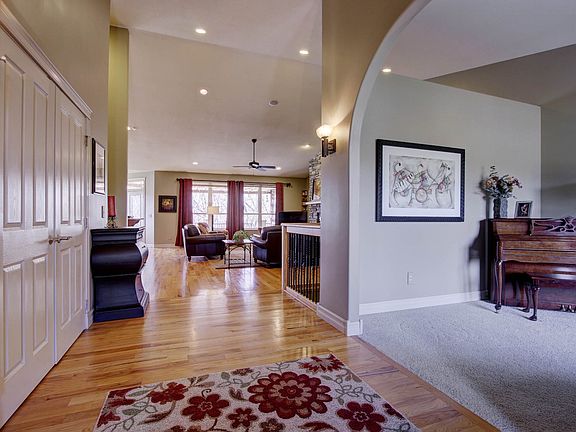 2nd image of 15520 Parkhill St