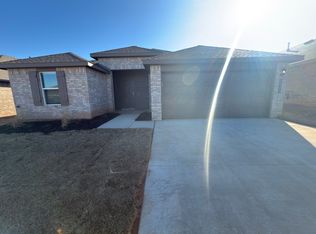2924 Firefly Dr, Yukon, OK 73099