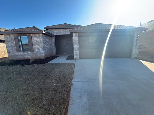 2924 Firefly Dr Photo 1