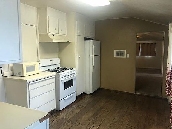 5th image of 417 Saint Mary St #A