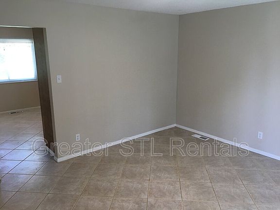 3rd image of 4831 Orange Blossom Ln