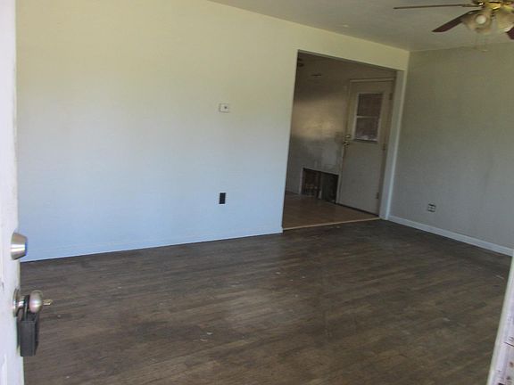 5th image of 3020 Airline Hwy