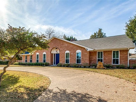 2nd image of 2533 Big Horn Ln