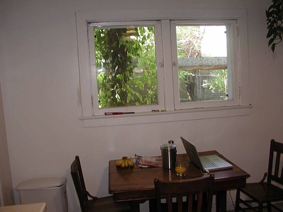 4th image of 440 E Van Ness Pl