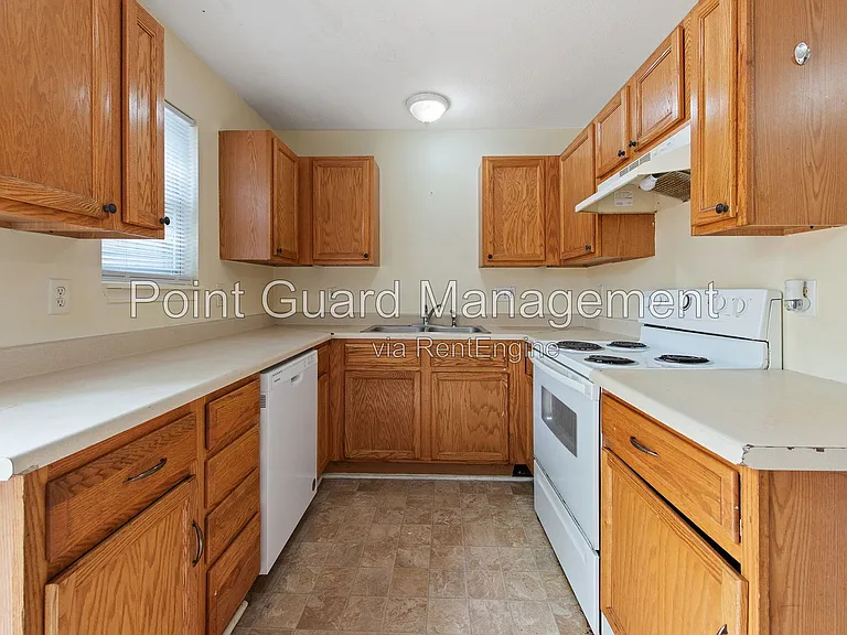 321 W South Ave — Photo 34