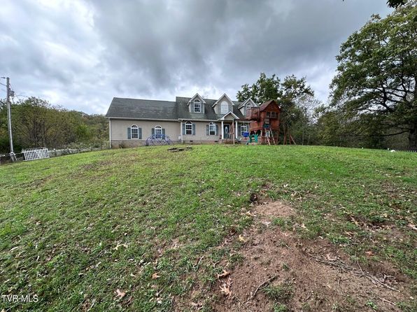 2497 Upper Copper Creek Rd, Castlewood, VA 24224
