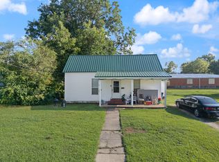 122 Church St, Martin, TN 38237