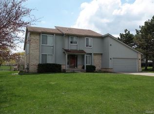 7379 Silver Leaf Ln, West Bloomfield, MI