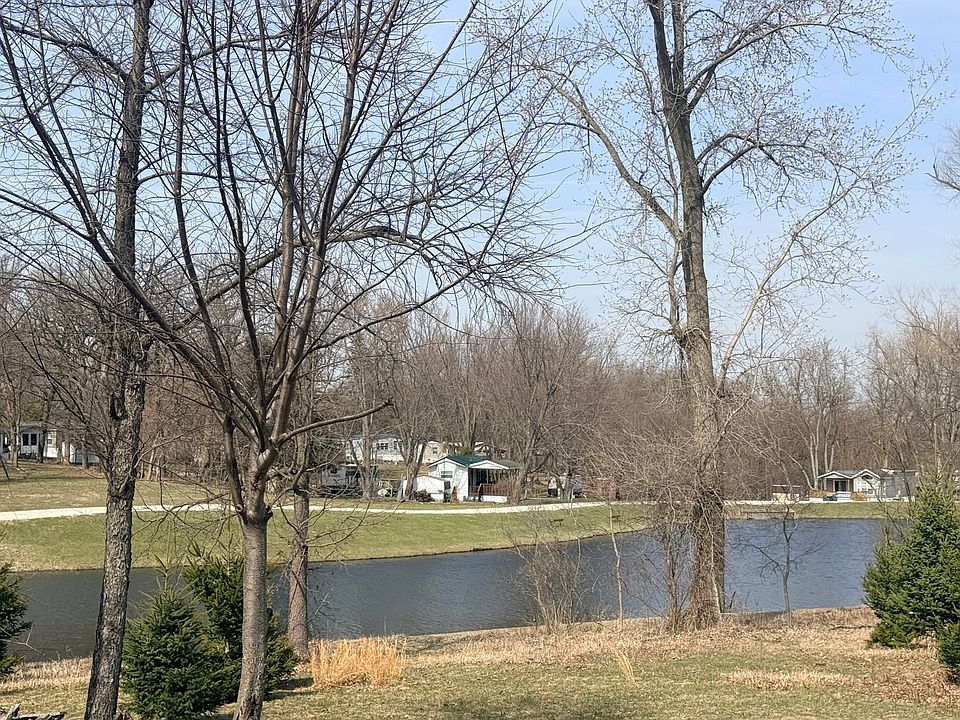 1st image of 25-75 Woodhaven Lakes