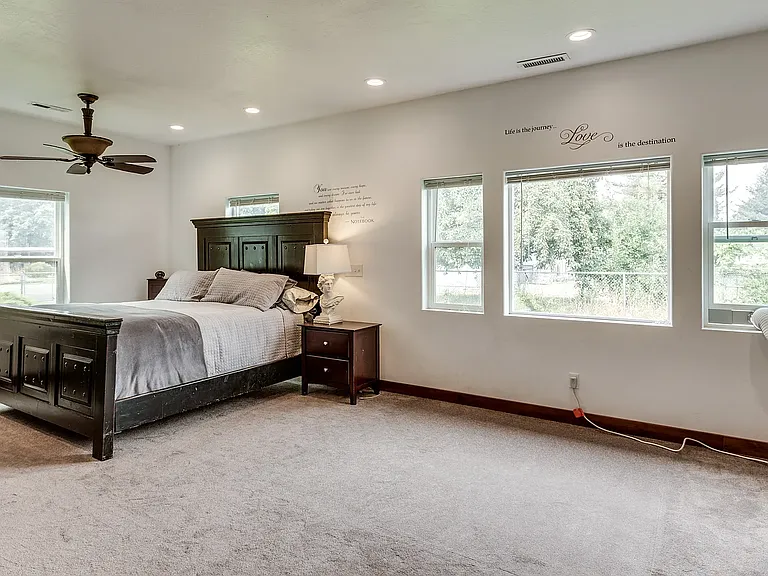 1815 S Blake Rd — Photo 10