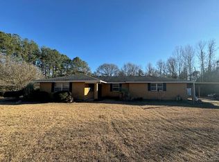 13 Johnson Ln, Foxworth, MS 39483