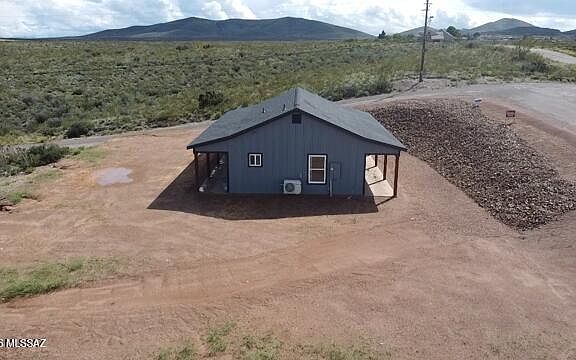3rd image of 40 Papago Pl