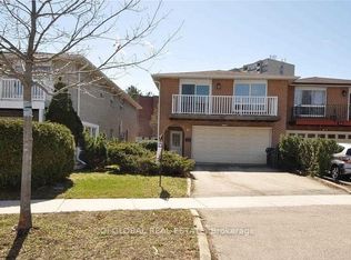 92 Heatherside Dr, Toronto, ON M1W1T8