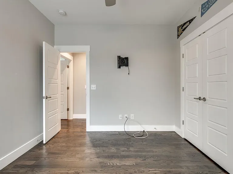 4608B Michigan Ave — Photo 22