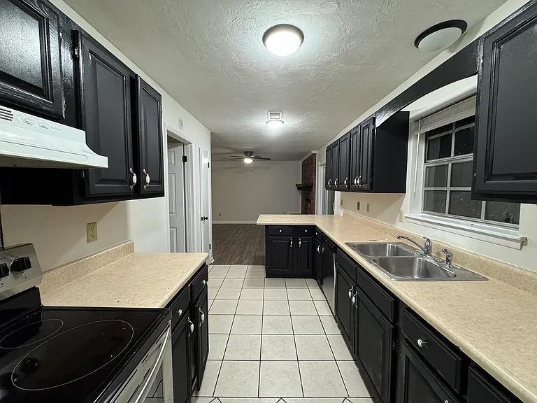 4029 Tralee Rd — Photo 7