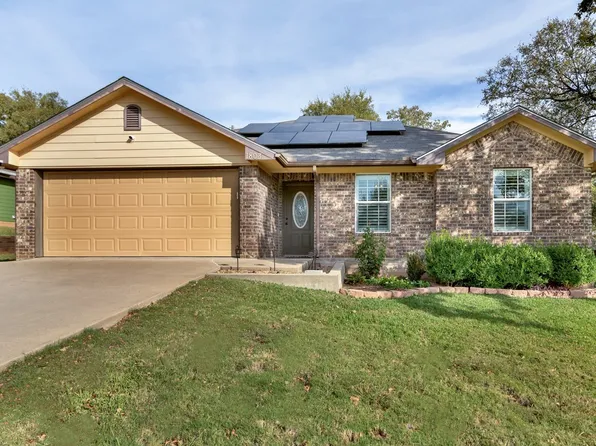 1803 Woodland Park Dr, Denison, TX 75020
