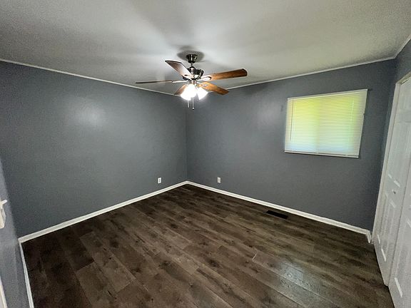 5th image of 2236 220th St