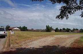 2nd image of 1404 Kase St Lot 4-5-6