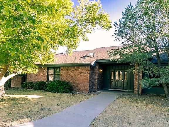 2nd image of 4127 Coe Dr NE