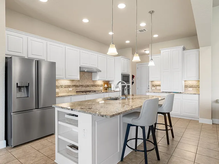 270 Lilly Blf — Photo 6