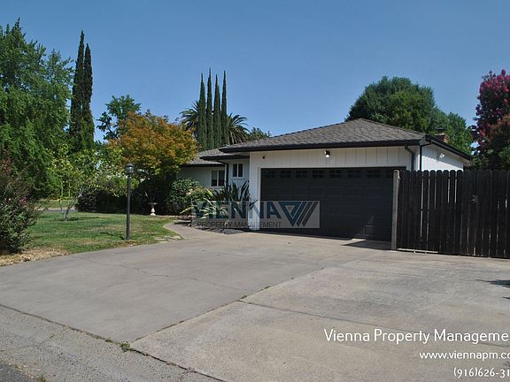 2nd image of 2913 Kerria Way