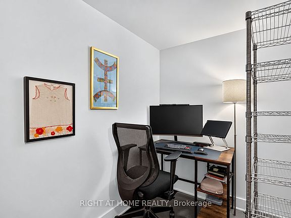 3rd image of 955 Bay St #1809
