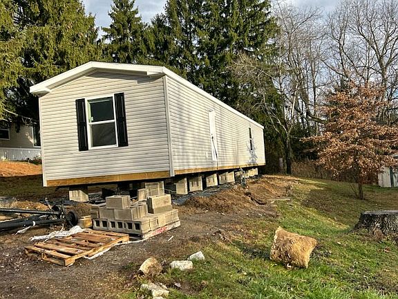 3rd image of 205 Forest Dr #205