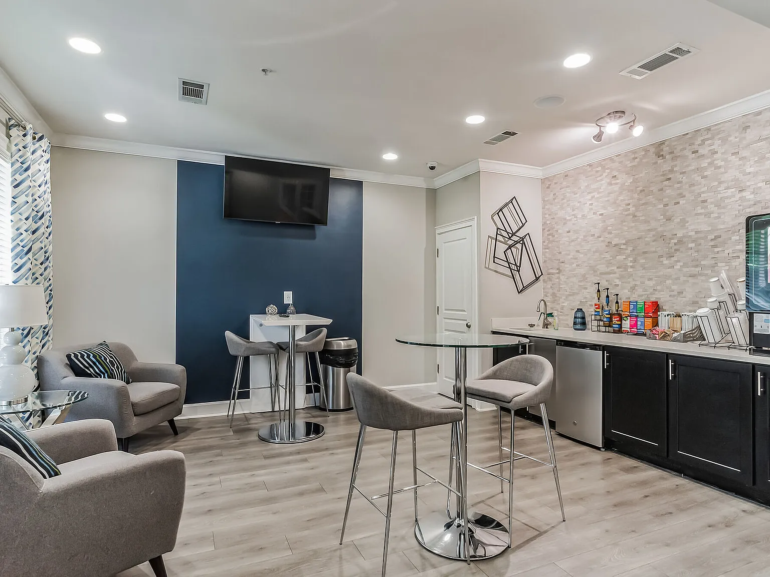 Reserve at Lenox Park — Photo 4