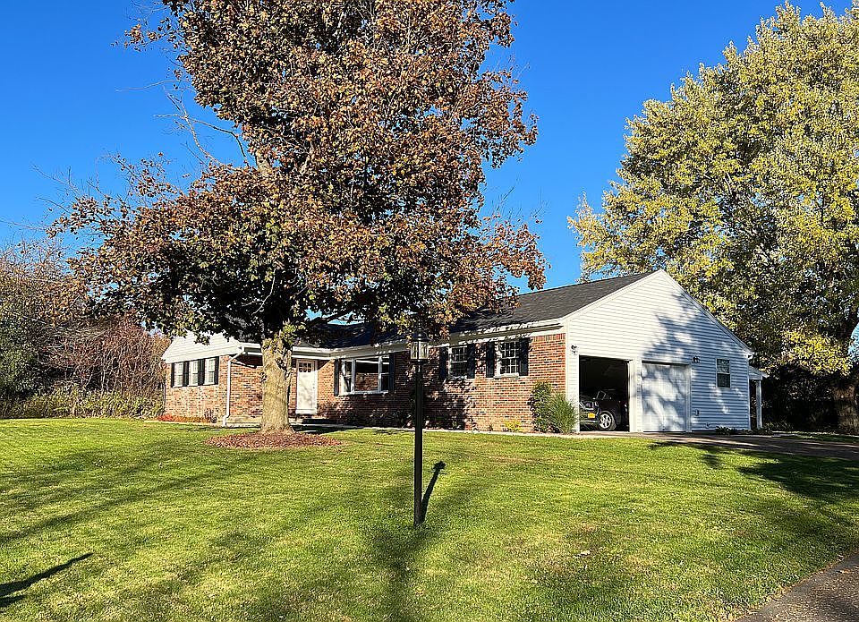 2nd image of 4050 Westmore Ln